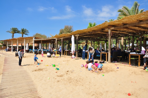 Edde Sands Easter Monday